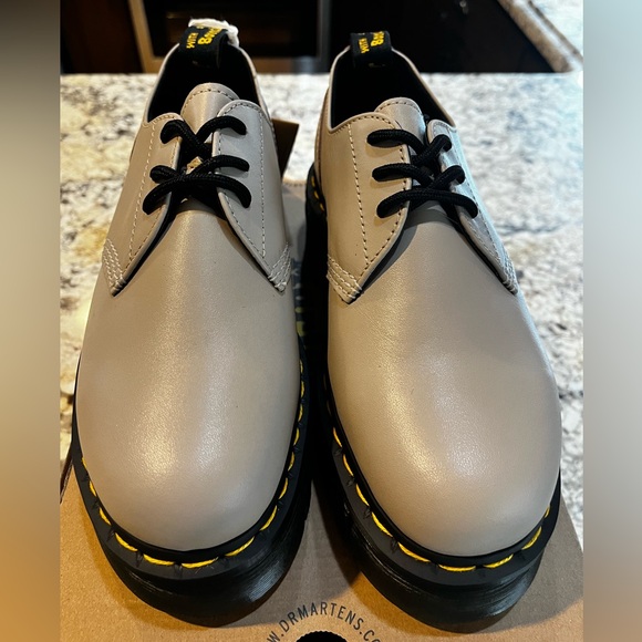 Dr. Martens Shoes - NEW Dr. Martens AUDRICK  LEATHER PLATFORM SHOES In VINTAGE TAUPE, Size 8 or 9